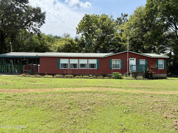915 Don Hurley Road , Dyersburg, TN 38024