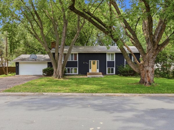 10048 Upton Road , Bloomington, MN 55431