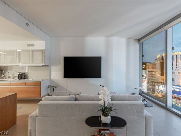 3722 Las Vegas Boulevard , Unit 1903, Las Vegas, NV 89158