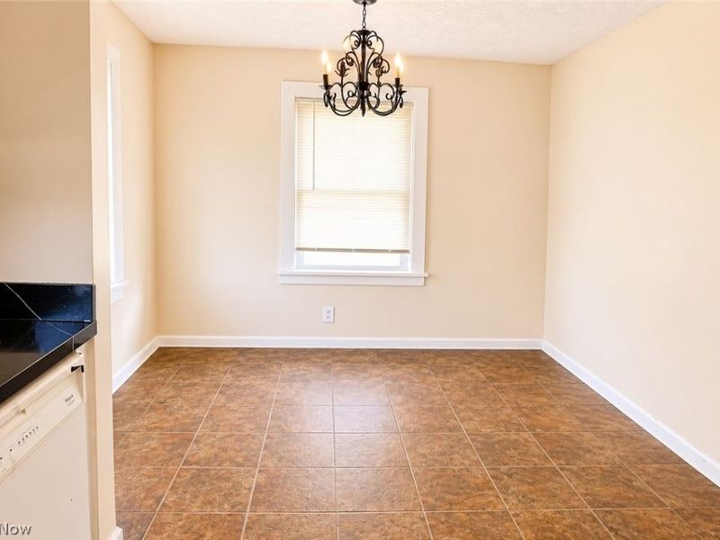 9725 Parkview Avenue , Garfield Heights, OH 44125 Photo 18
