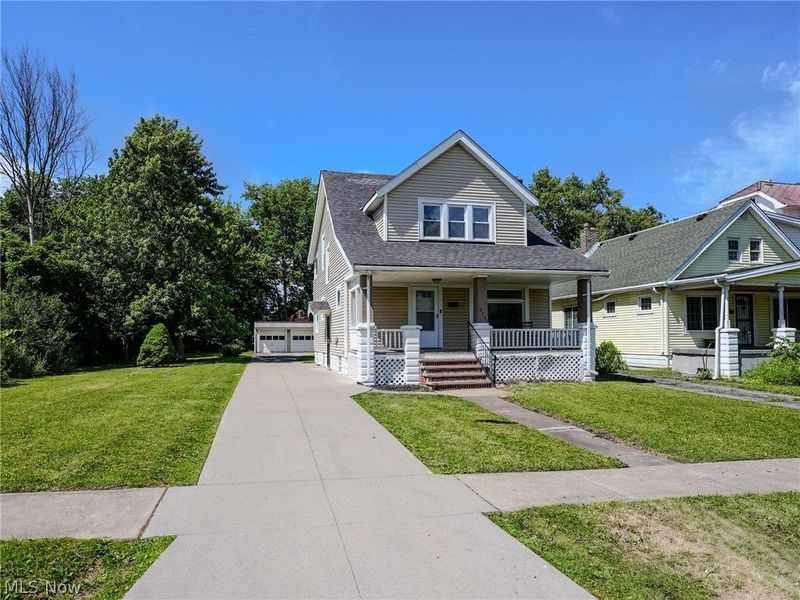 9725 Parkview Avenue , Garfield Heights, OH 44125 Photo 3