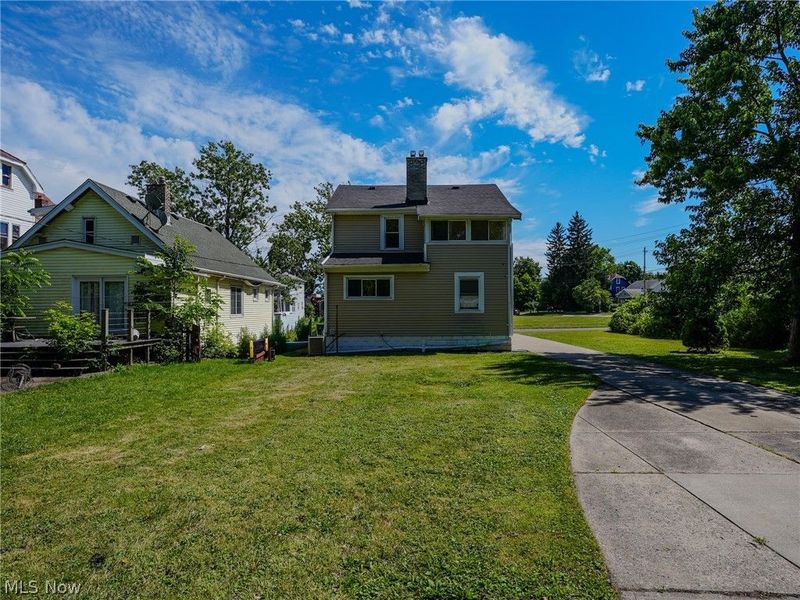 9725 Parkview Avenue , Garfield Heights, OH 44125 Photo 41