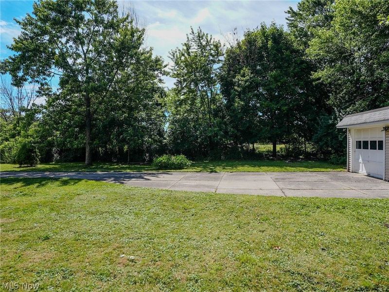 9725 Parkview Avenue , Garfield Heights, OH 44125 Photo 44