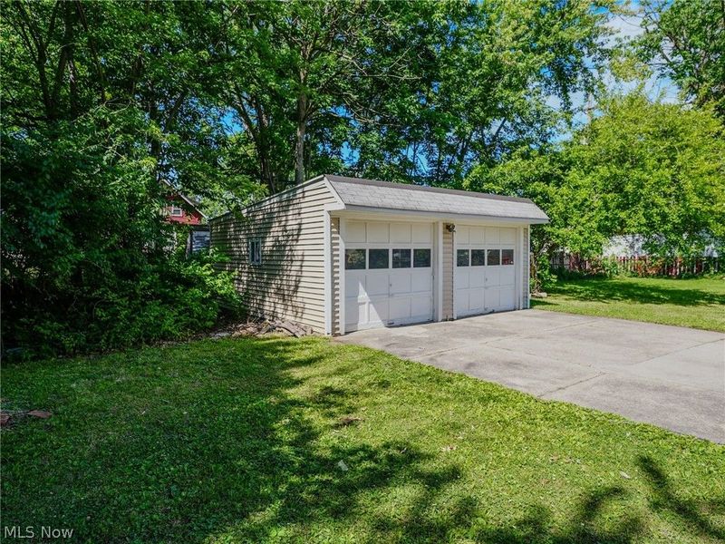 9725 Parkview Avenue , Garfield Heights, OH 44125 Photo 46