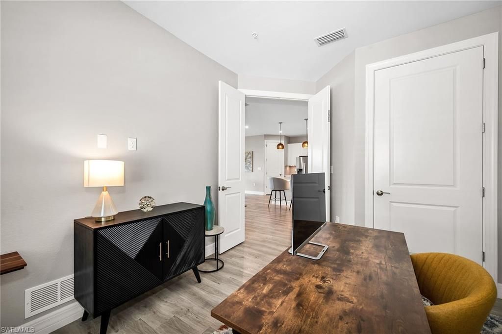 233 Indies Dr E, Unit 201, Naples, FL 34114 Photo