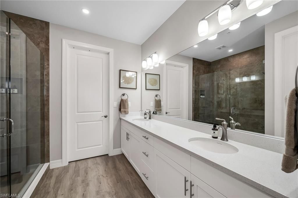 233 Indies Dr E, Unit 201, Naples, FL 34114 Photo