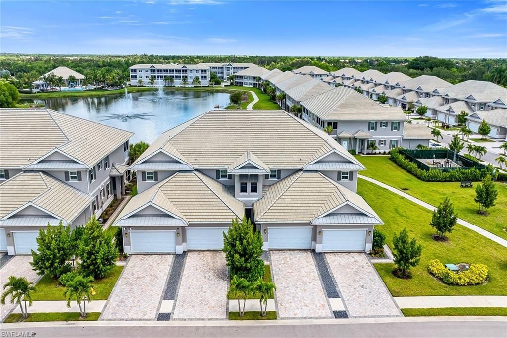 233 Indies Dr E, Unit 201, Naples, FL 34114 Photo
