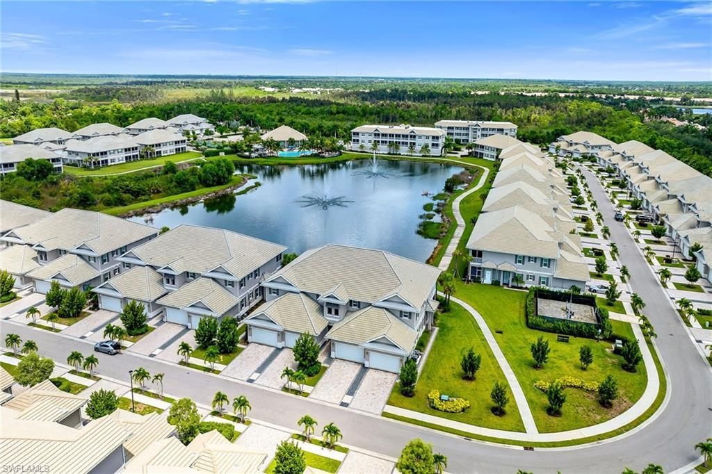 233 Indies Dr E, Unit 201, Naples, FL 34114 Photo