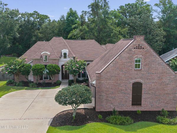 7 Southern Oaks Lane, Long Beach, MS 39560