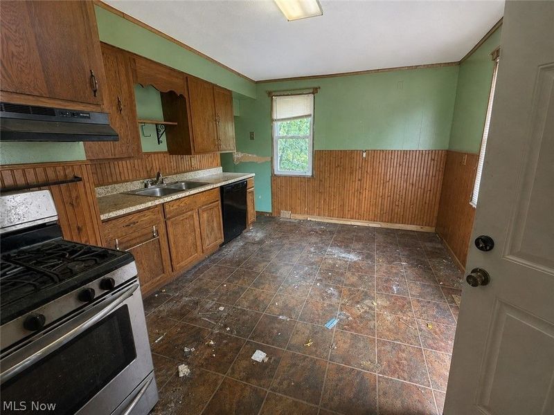 117 Main Street, Belpre, OH 45714 Photo 4