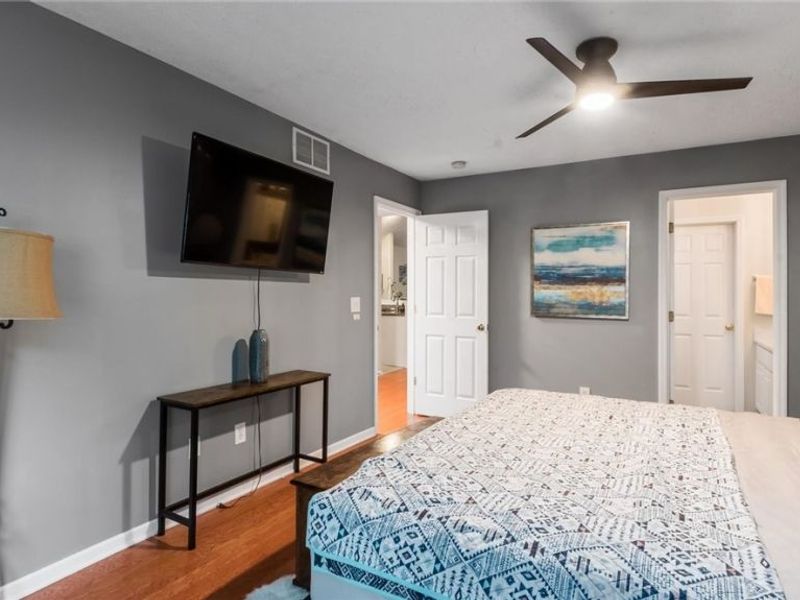 8687 Lazelle Commons Drive , Lewis Center, OH 43035 Photo 15