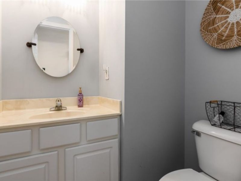 8687 Lazelle Commons Drive , Lewis Center, OH 43035 Photo 21