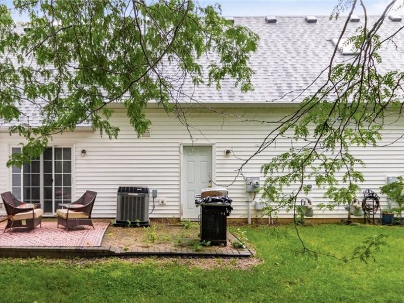 8687 Lazelle Commons Drive , Lewis Center, OH 43035 Photo 27