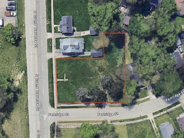 2106 S Grand Traverse Street, Flint, MI 48503