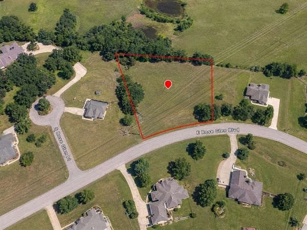 001 E Rose Glen Boulevard, Claremore, OK 74019