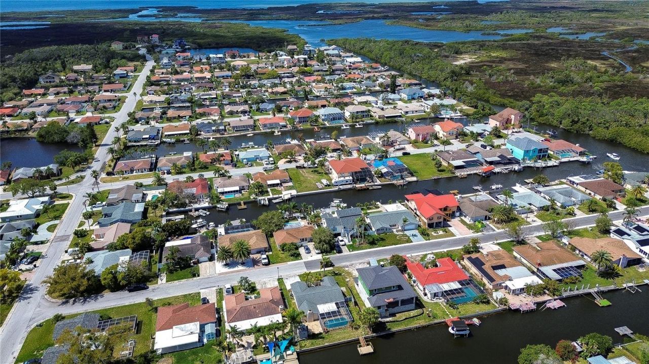 9826 Island Harbor Drive, Port Richey, FL 34668 Photo