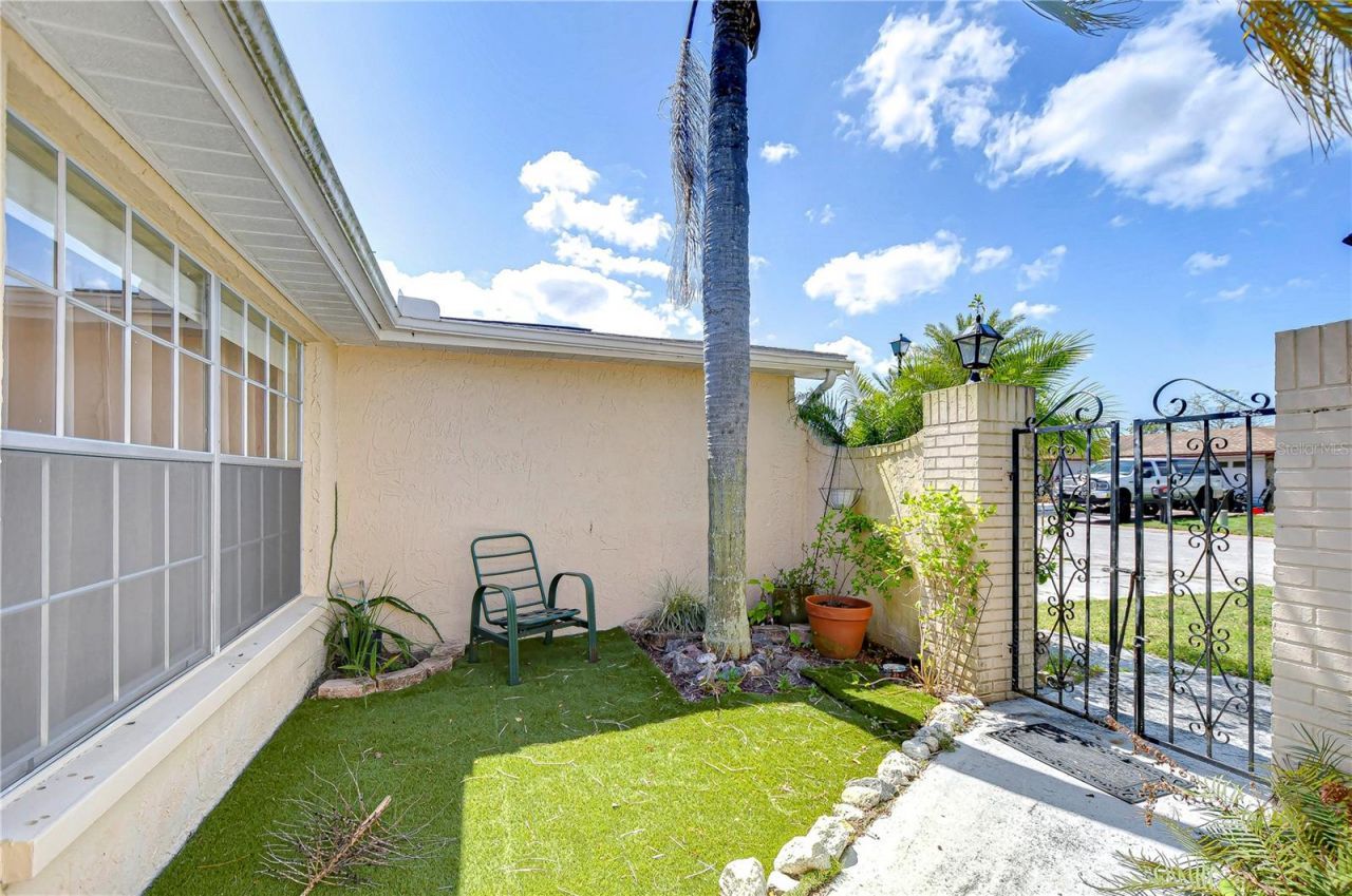 9826 Island Harbor Drive, Port Richey, FL 34668 Photo