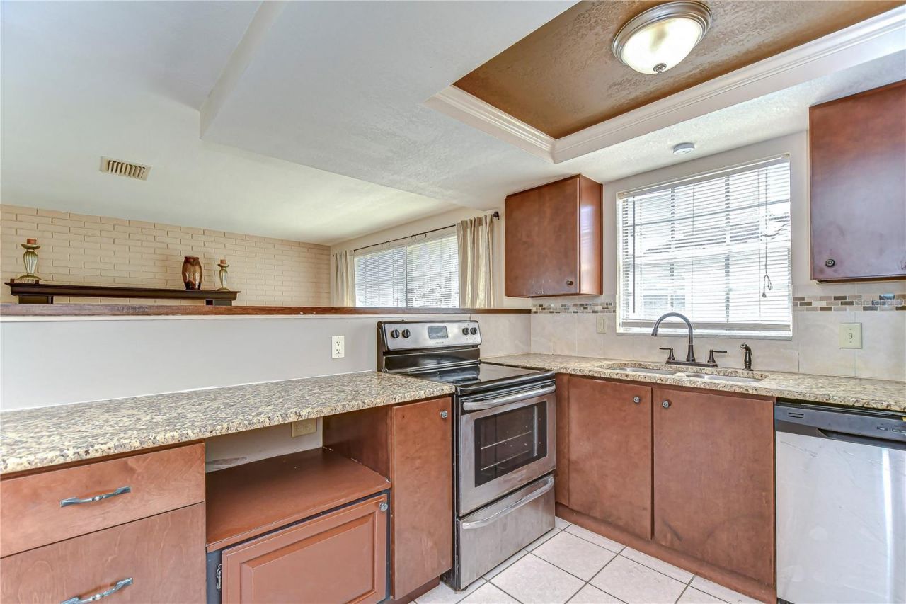 9826 Island Harbor Drive, Port Richey, FL 34668 Photo