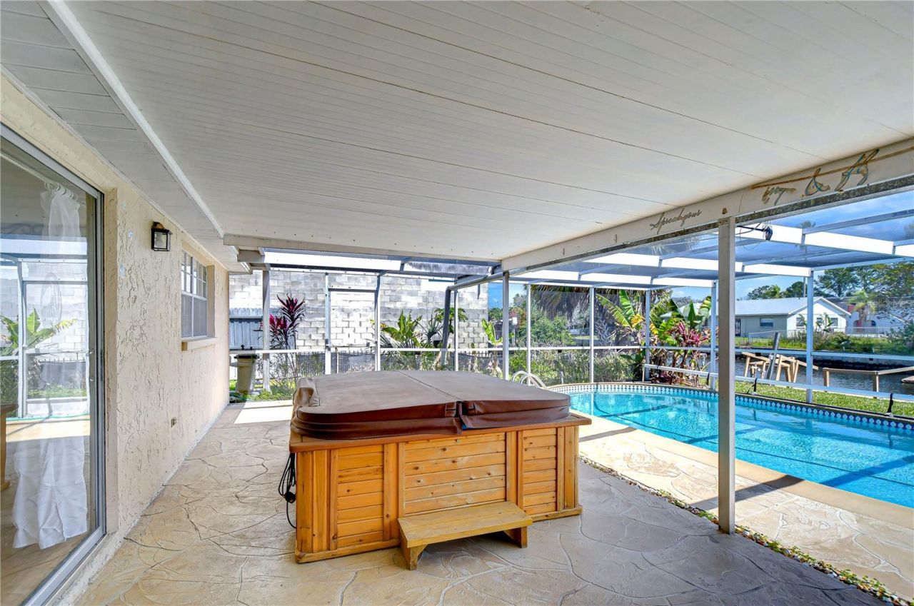 9826 Island Harbor Drive, Port Richey, FL 34668 Photo