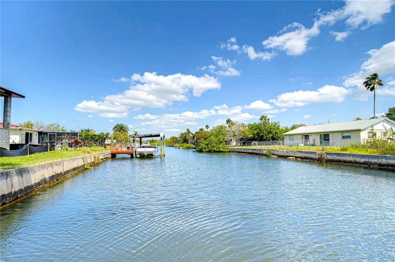 9826 Island Harbor Drive, Port Richey, FL 34668 Photo