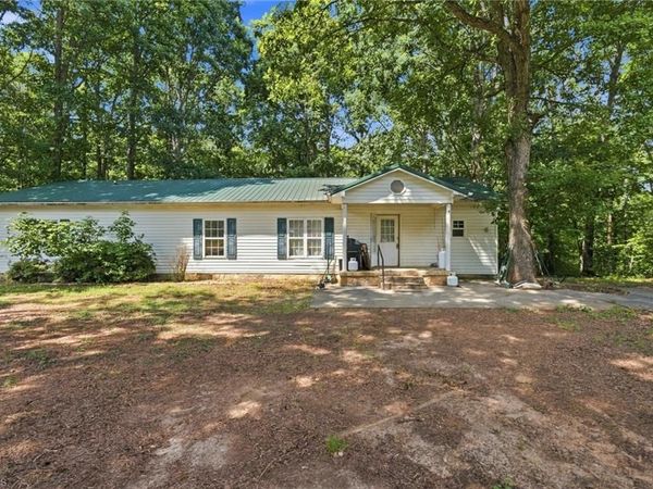 4255 Reid Road , Tobaccoville, NC 27050