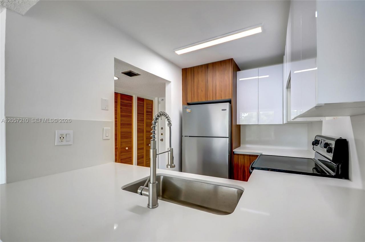 8000 SW 149th Ave, Unit A308, Miami, FL 33193 Photo