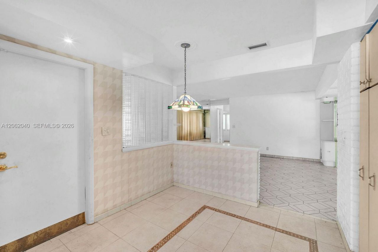 861 Holly Ln, Plantation, FL 33317 Photo