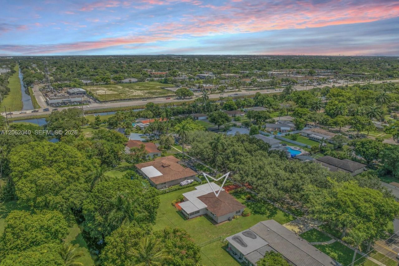 861 Holly Ln, Plantation, FL 33317 Photo