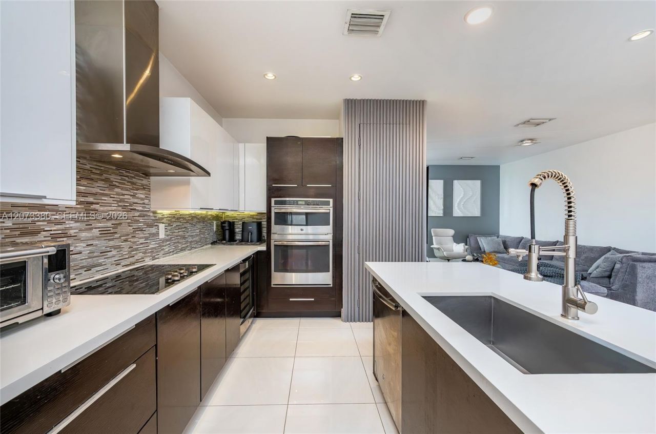 6428 NW 104th Ct , Doral, FL 33178 Photo