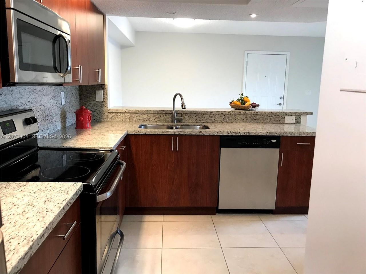 8580 SW 212th St , Unit 105, Cutler Bay, FL 33189 Photo