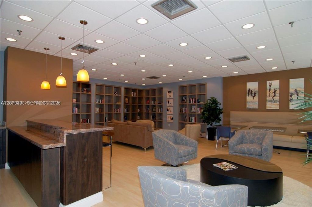 850 N Miami Ave , Unit W-708, Miami, FL 33136 Photo