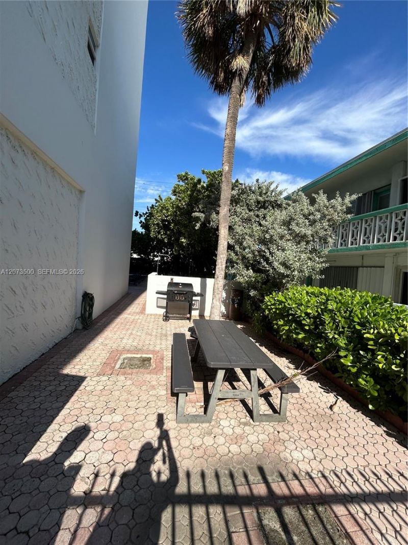6450 Collins Ave, Unit 707, Miami Beach, FL 33141 Photo