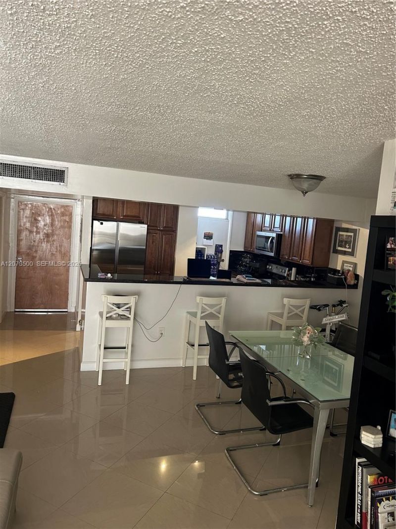 6450 Collins Ave, Unit 707, Miami Beach, FL 33141 Photo