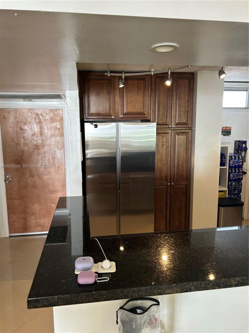 6450 Collins Ave, Unit 707, Miami Beach, FL 33141 Photo