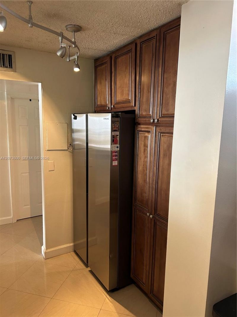 6450 Collins Ave, Unit 707, Miami Beach, FL 33141 Photo
