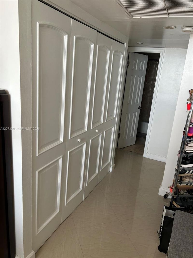 6450 Collins Ave, Unit 707, Miami Beach, FL 33141 Photo