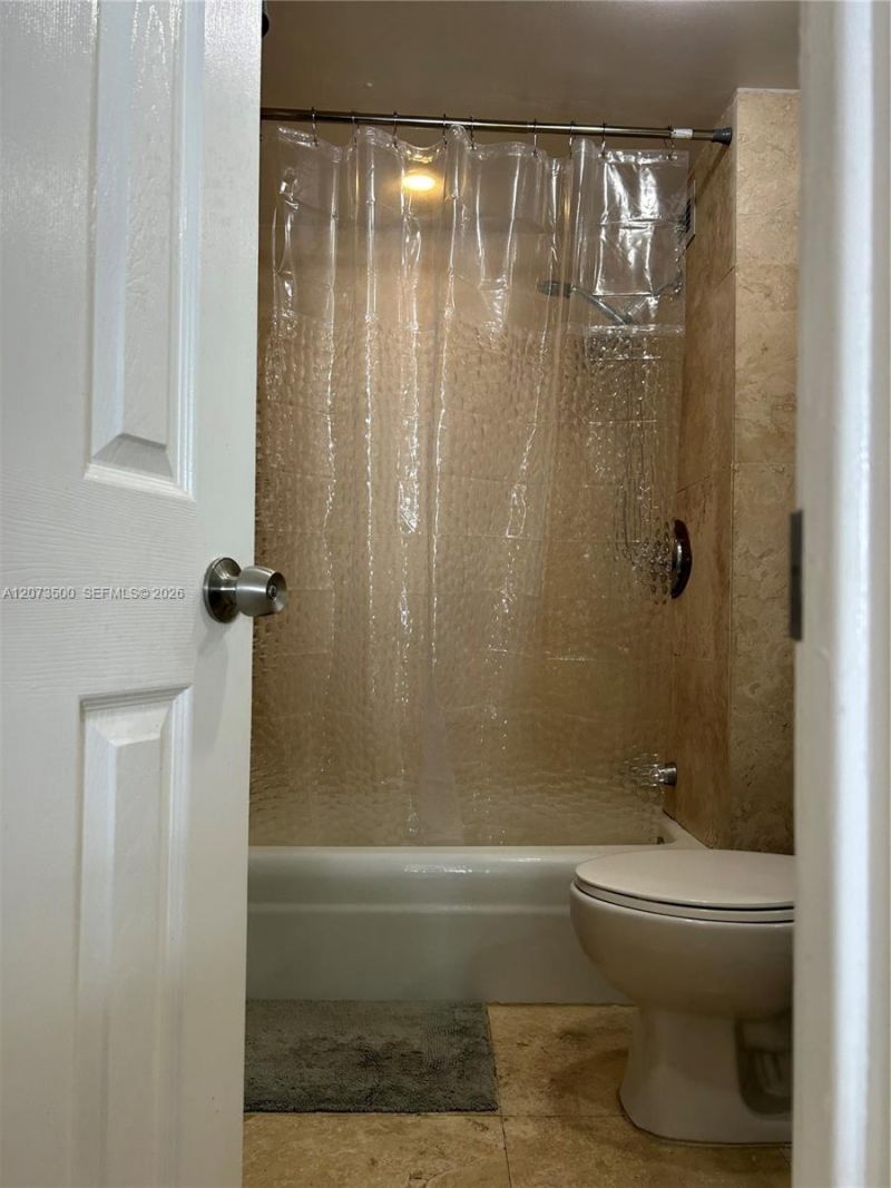 6450 Collins Ave, Unit 707, Miami Beach, FL 33141 Photo