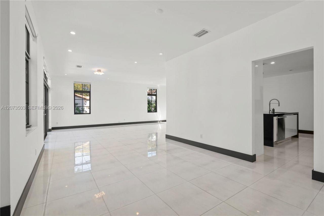 519 Alhambra Cir , Coral Gables, FL 33134 Photo