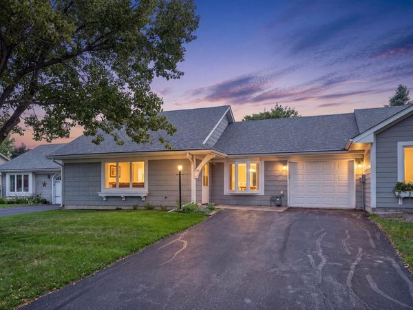 518 Devonshire Drive, Norwood Young America, MN 55397