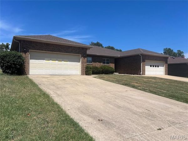 509-511 ZACHERY, Lebanon, MO 65536