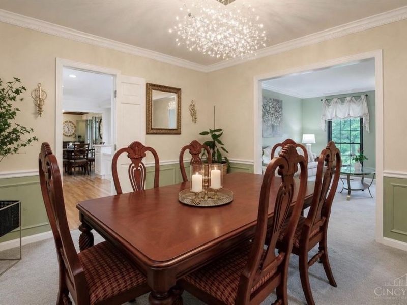 2241 Donnington Lane, Anderson Township, OH 45244 Photo 11