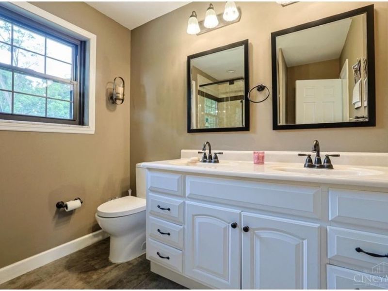 2241 Donnington Lane, Anderson Township, OH 45244 Photo 31