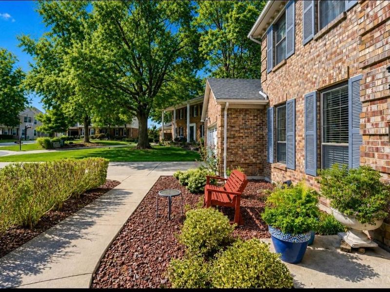2241 Donnington Lane, Anderson Township, OH 45244 Photo 4