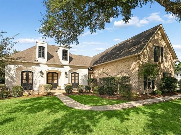 160 WINDERMERE Way, Madisonville, LA 70447