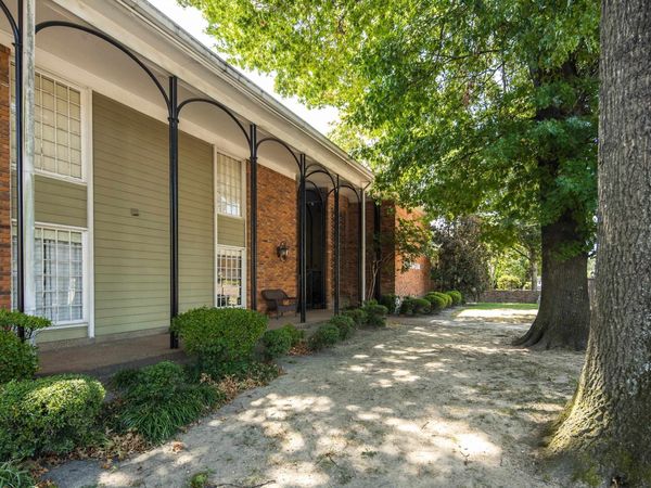 220 S MCLEAN BLVD, Unit 8, Memphis, TN 38104