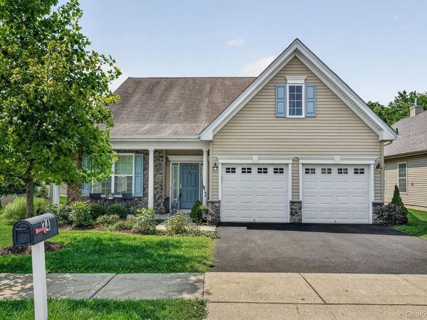 34 Hawthorne Drive, Middletown, NY 10940