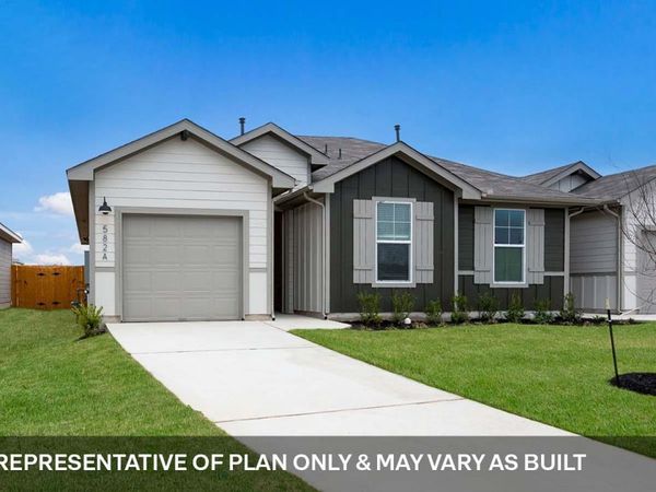 157A Harrison XING, Uhland, TX 78640