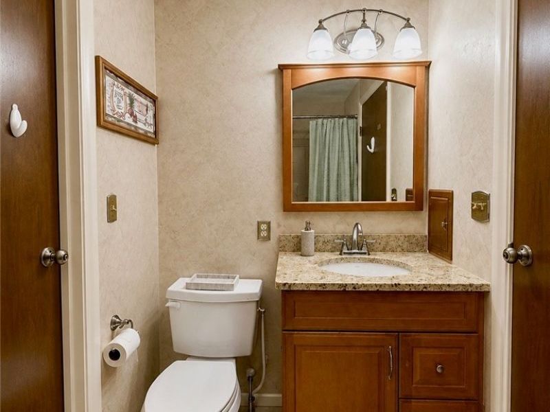 8861 Groveside Drive , Strongsville, OH 44136 Photo 18