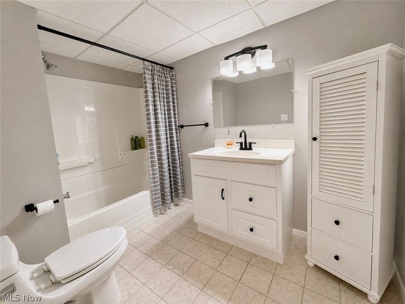 8861 Groveside Drive , Strongsville, OH 44136 Photo 23