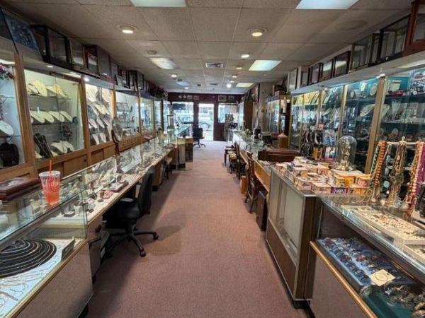 251 Main St, Chatham, NJ 07928